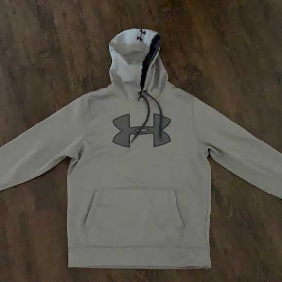 Men’s under armor sweatshirt